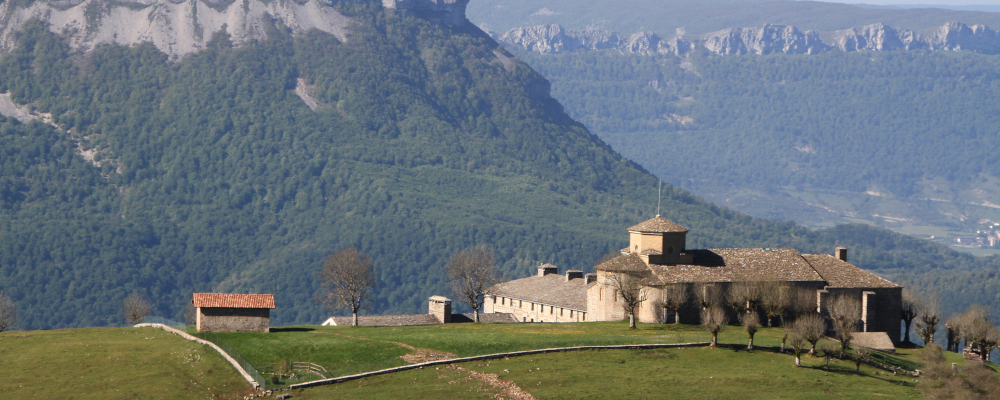 Exterior del Santuario de Aralar